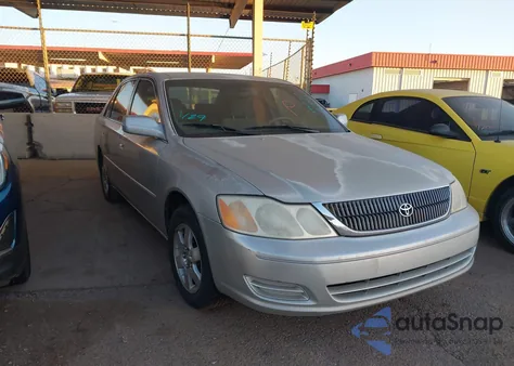 2001 Toyota Avalon Xl z USA, uszkodzony, nr VIN 4T1BF28B81U149903